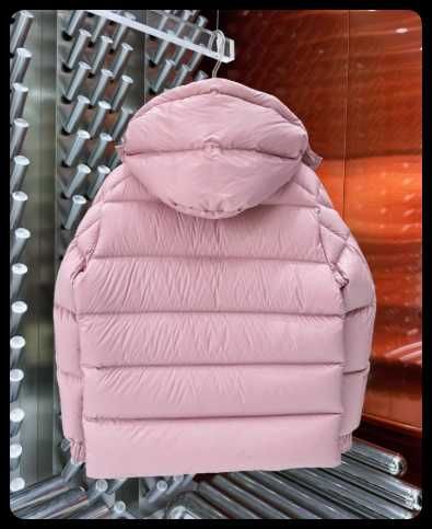 Moncler Maya 70-годишнина роза прах долу яке