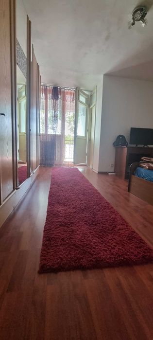 Inchiriez garsoniera