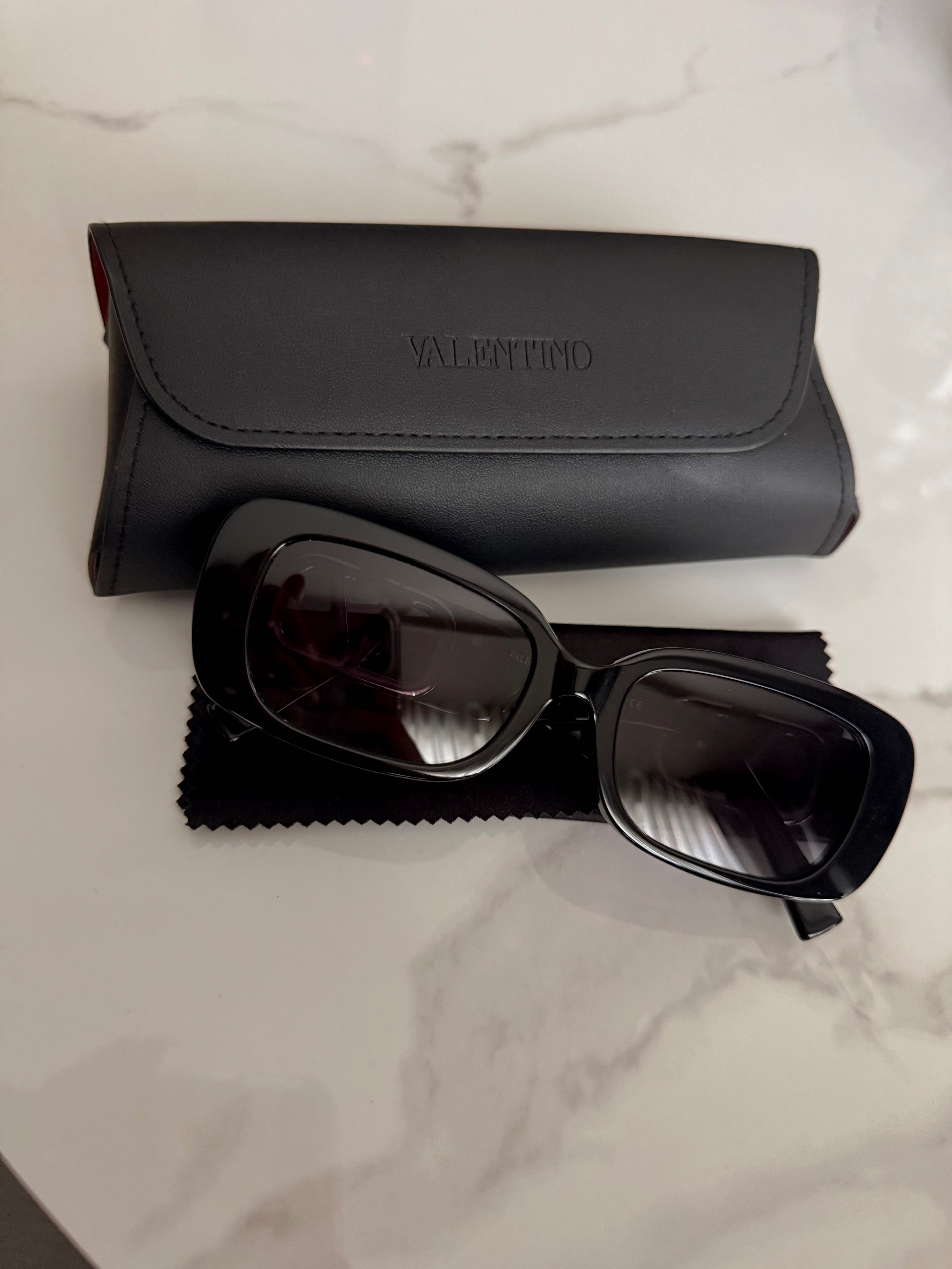 Слънчеви очила Valentino