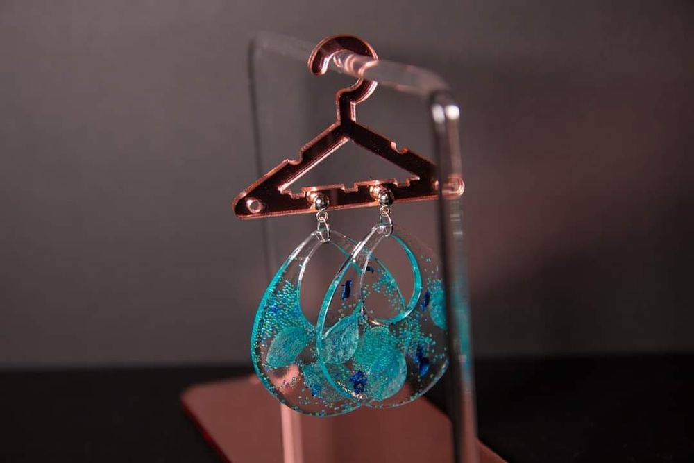 Cercei rasina handmade