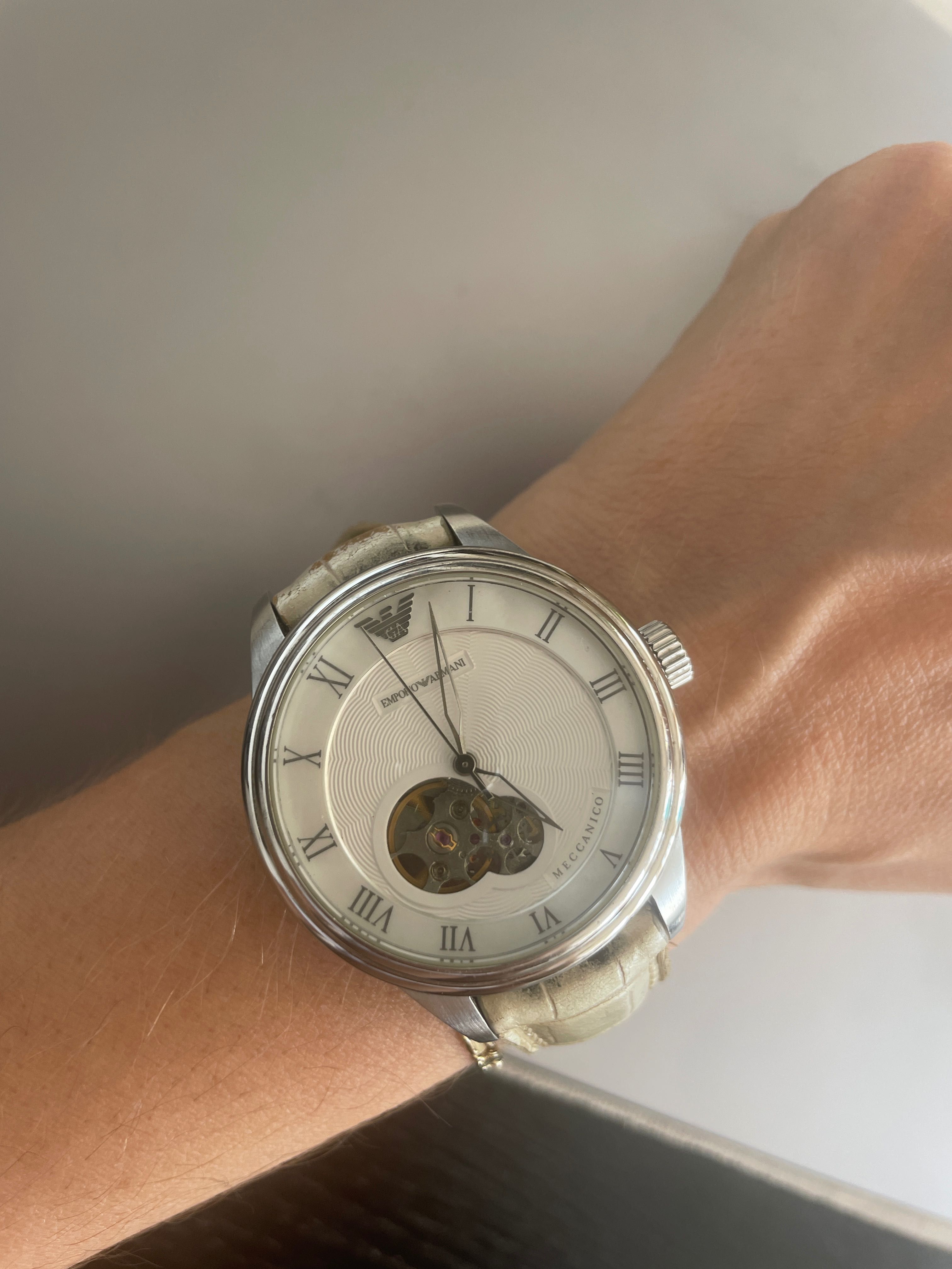 Механичен часовник Emporio Armani Meccanico