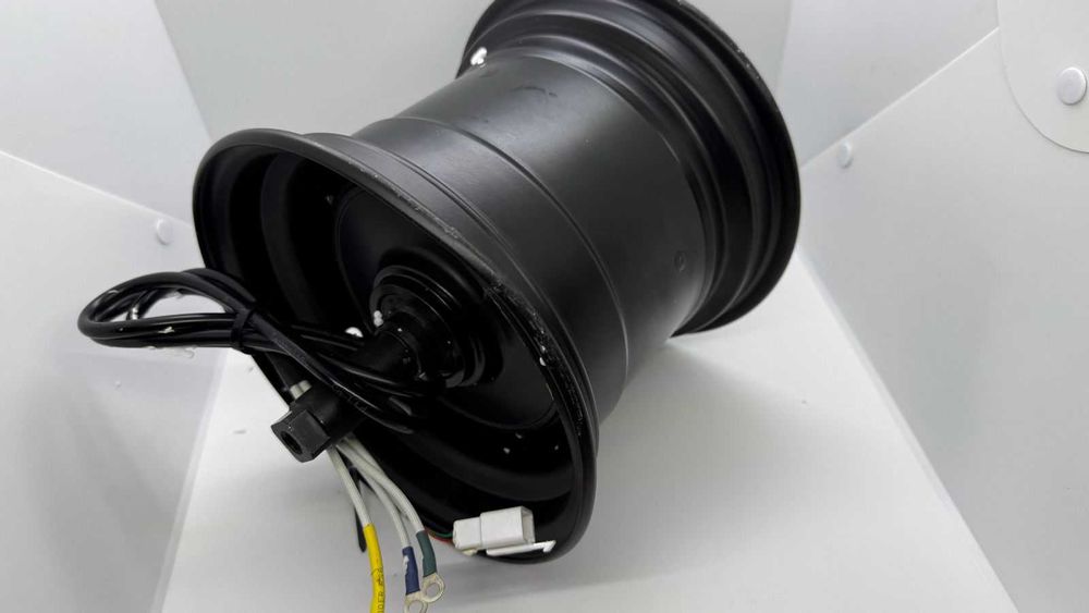 Motor ,nou ,lovit pe transport dar perfect functional, Poze reale