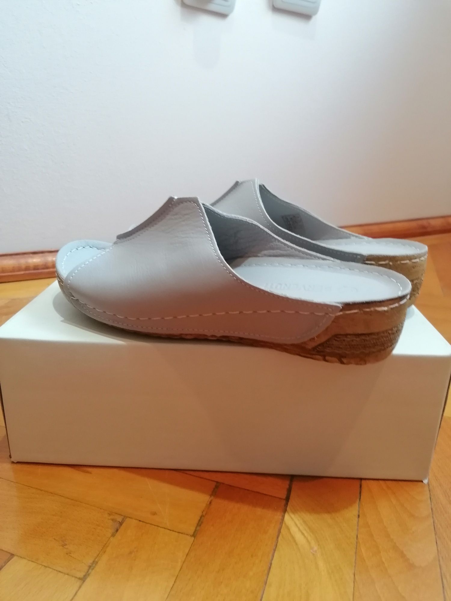 Saboți papuci piele Benvenuti