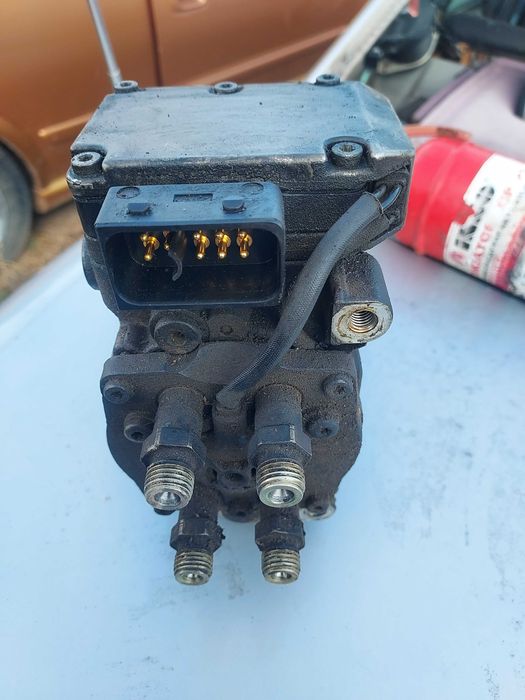 Pompa injectie Opel zafira 2000