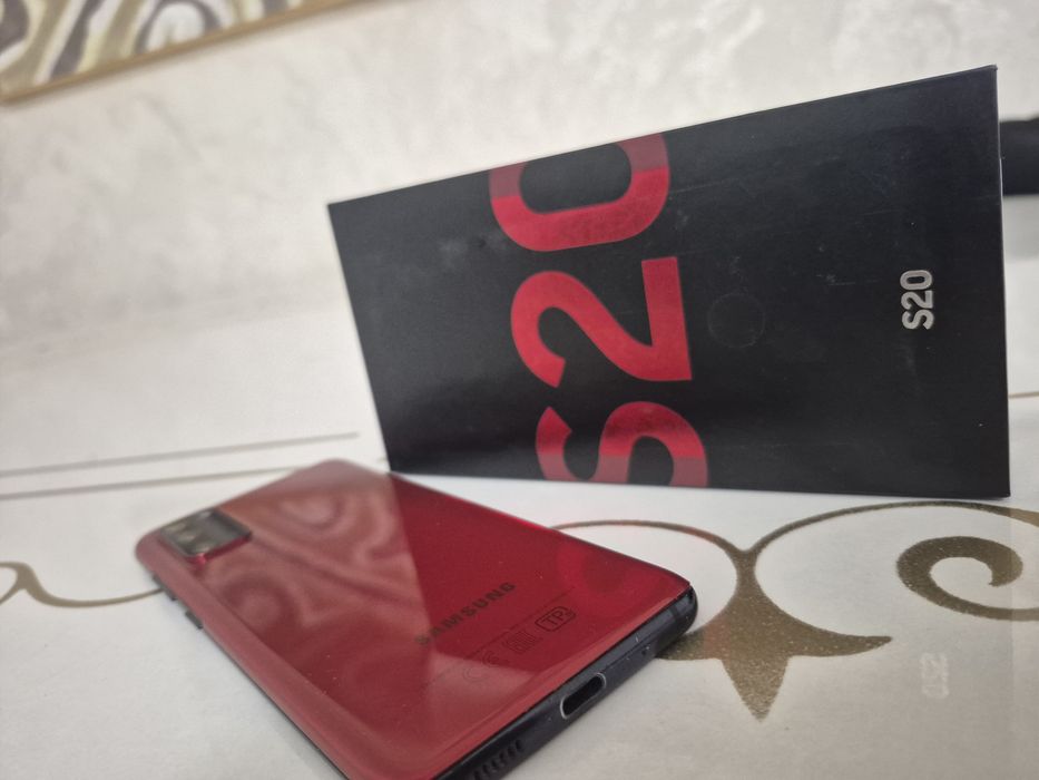 Samsumg S20 оригиналь