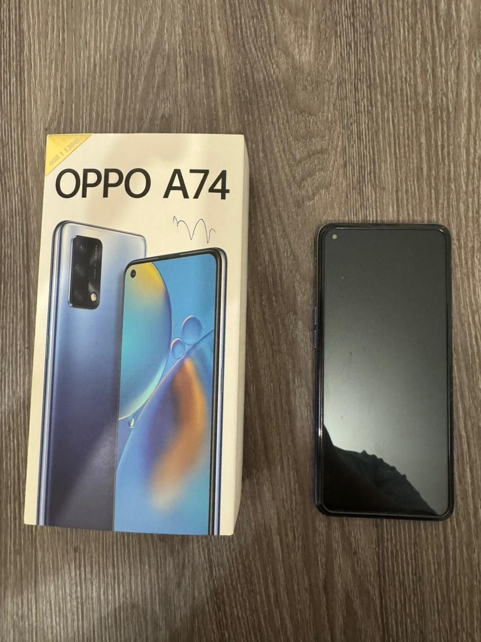 Продам смартфон Oppo A74 в хорошем состоянии