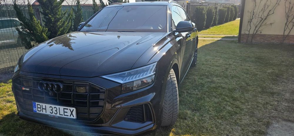 Audi Q8 Audi q8 S LINE fara accidente, impecabil.
