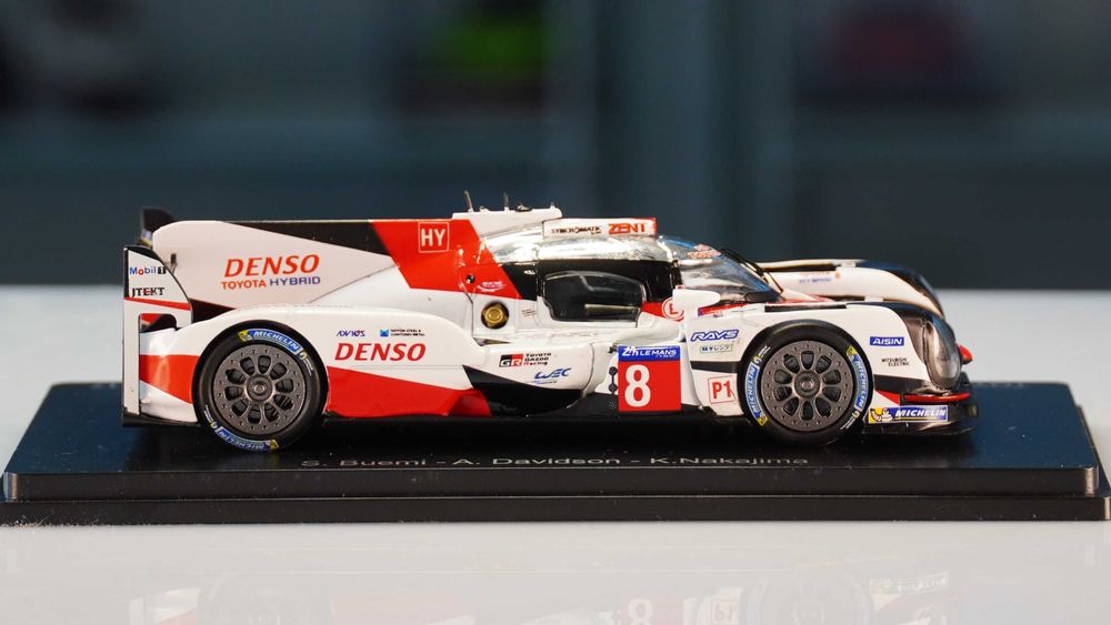 Toyota TS050 Hybrid 2.4L Turbo V6  - Spark/ Hachette 1:43