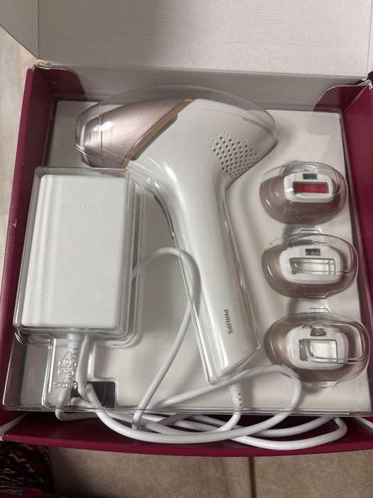 Epilator IPL PHILIPS LUMEA SERIA 9000  este ca si nou