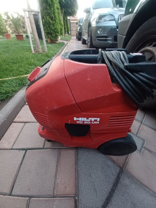 Aspirator industrial HILTI VC  20-UM ca și nou