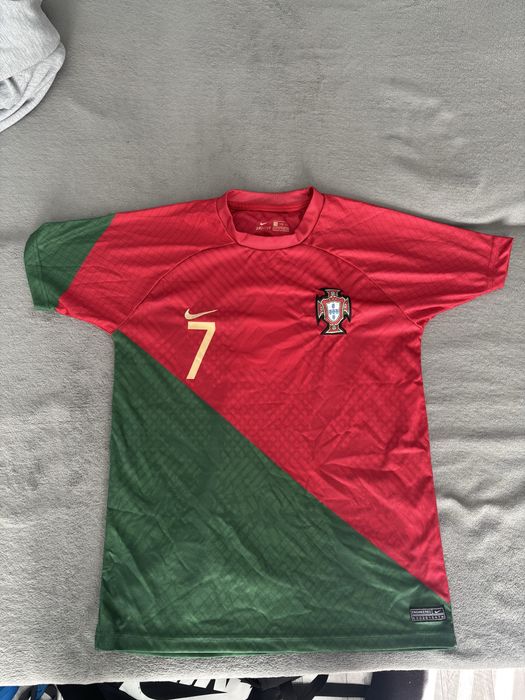 Тениски и екипи.