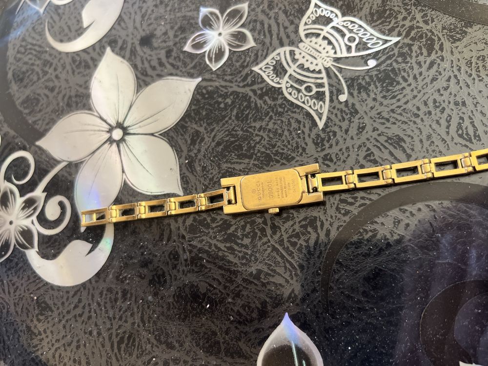 gucci watch wommen