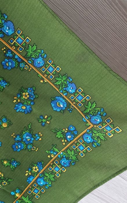 Batic/naframa traditionala verde mustar