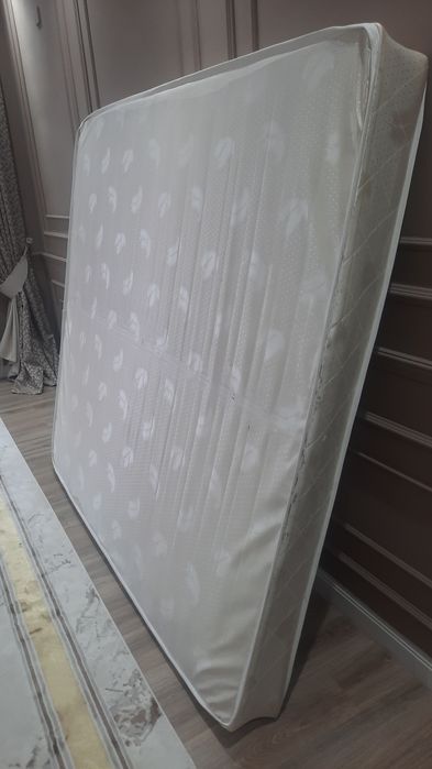 Матрас продам. Размер 160х200
