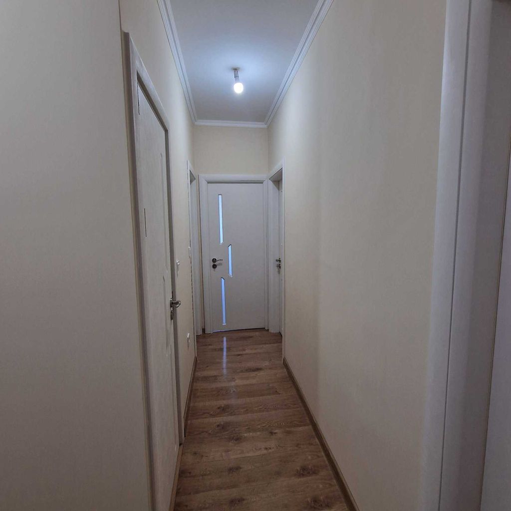 Продава се Тристаен апартамент в Разград, Орел - 78 кв.м за 1066 €/кв.м - Снимка #5