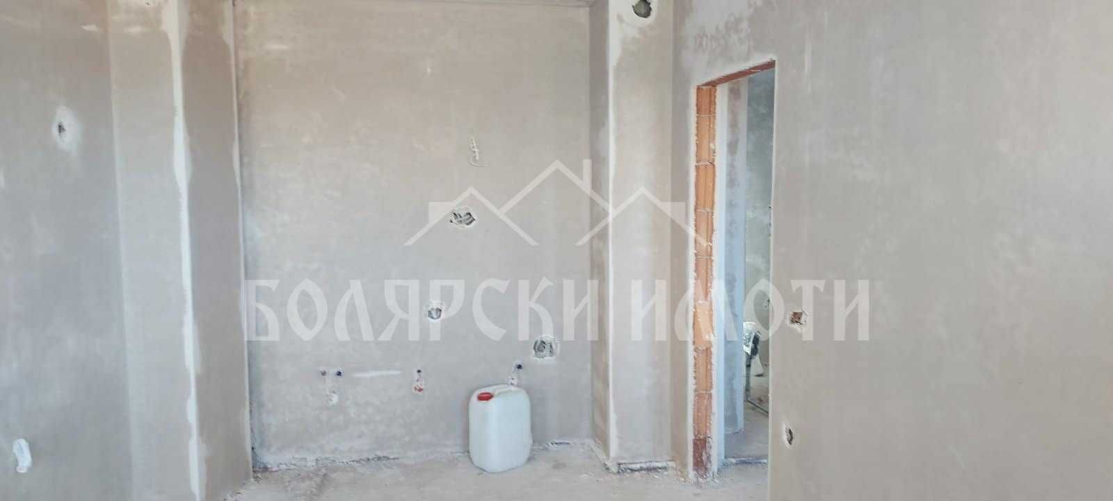 Двустаен апартамент в Картала