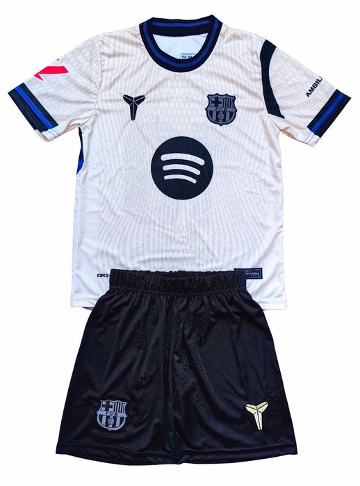 Детско - юношески футболен екип Барселона Ямал Barcelona Yamal