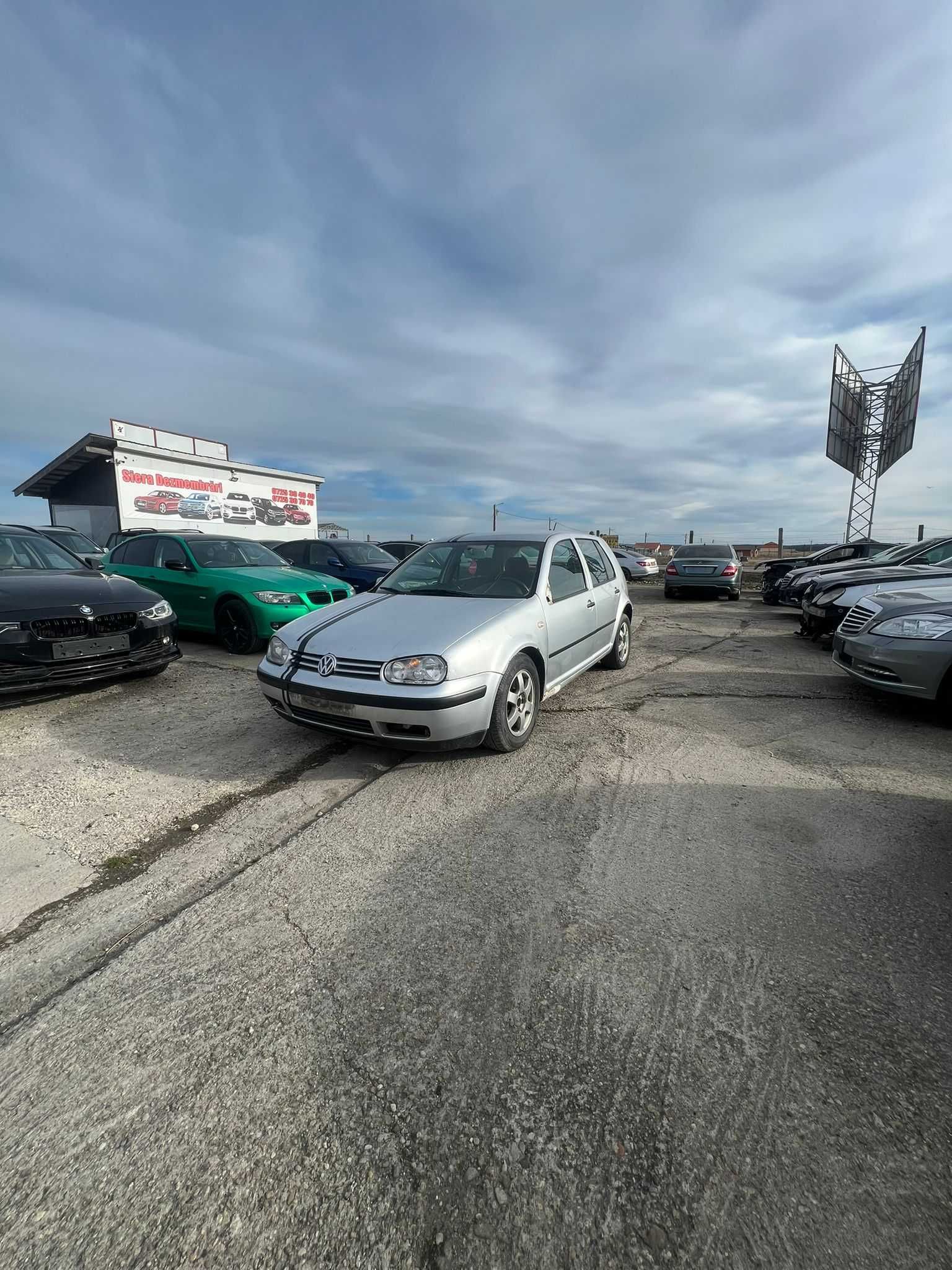 Dezmembram Volkswagen Golf IV, 1.9 tdi, euro 3, an 2002