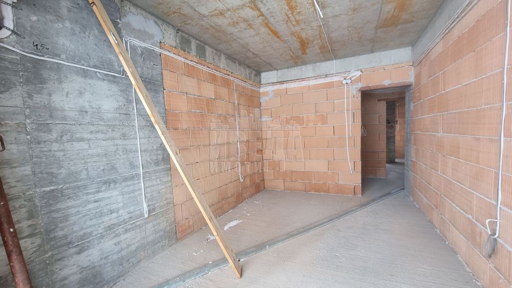 2-стаен в Варна-Нептун площ 73 цена 260000