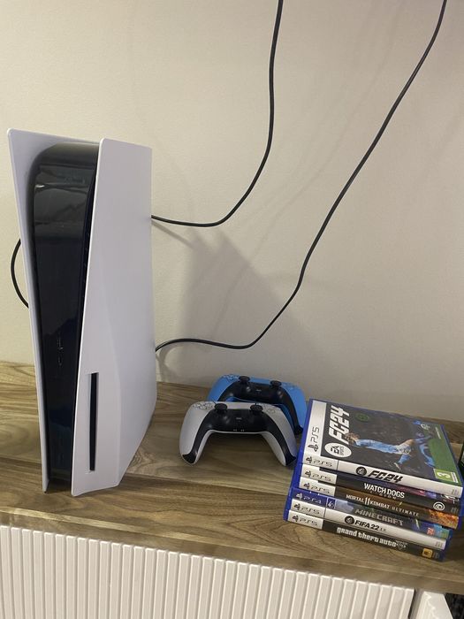 Продам Sony Playstation 5