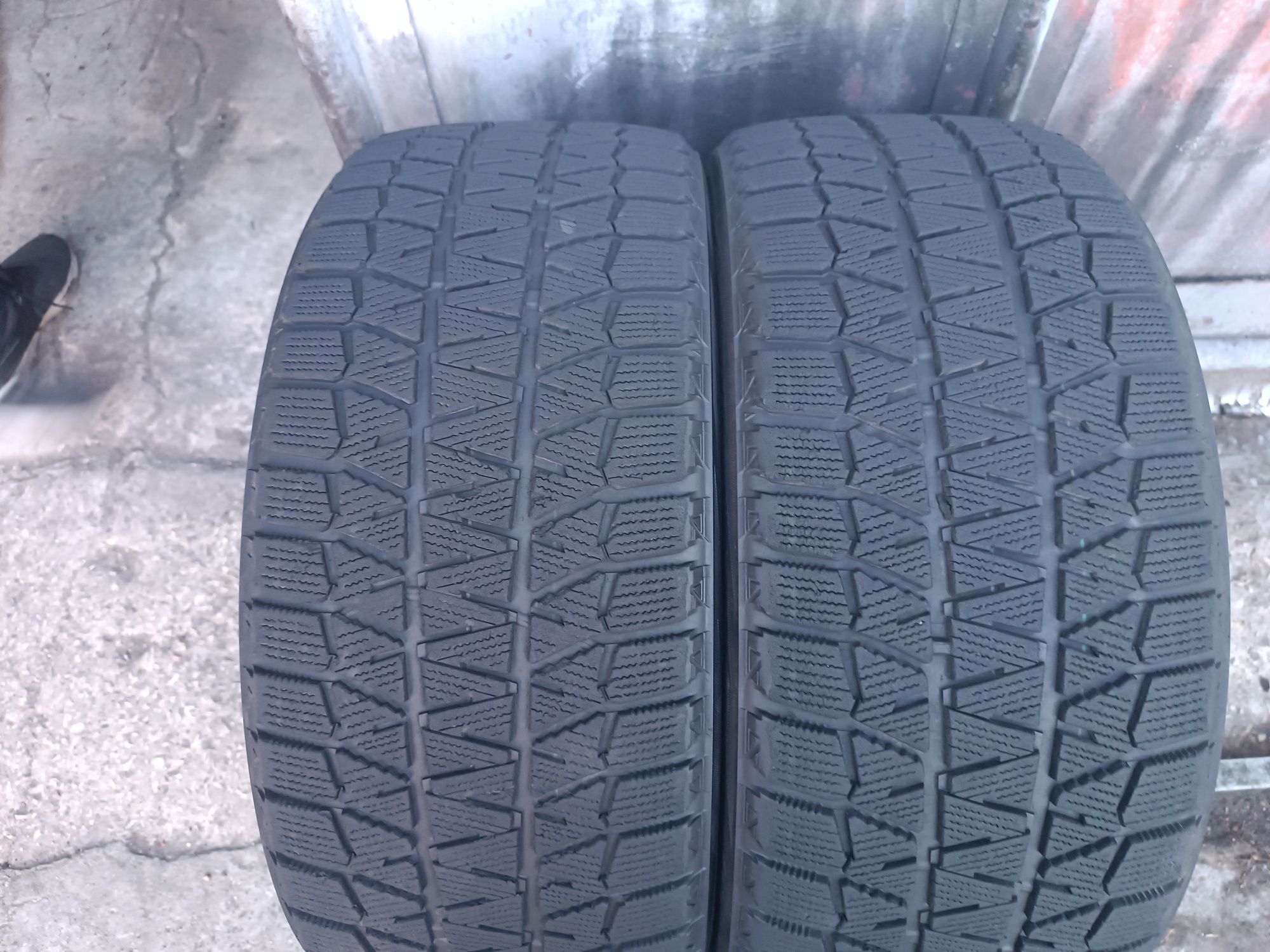245/40/18 Bridgestone