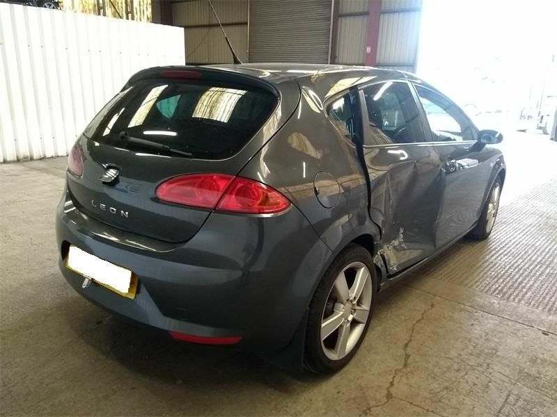 Bara spate Seat Leon 2 2006 Hatchback 2.0 TDi ok