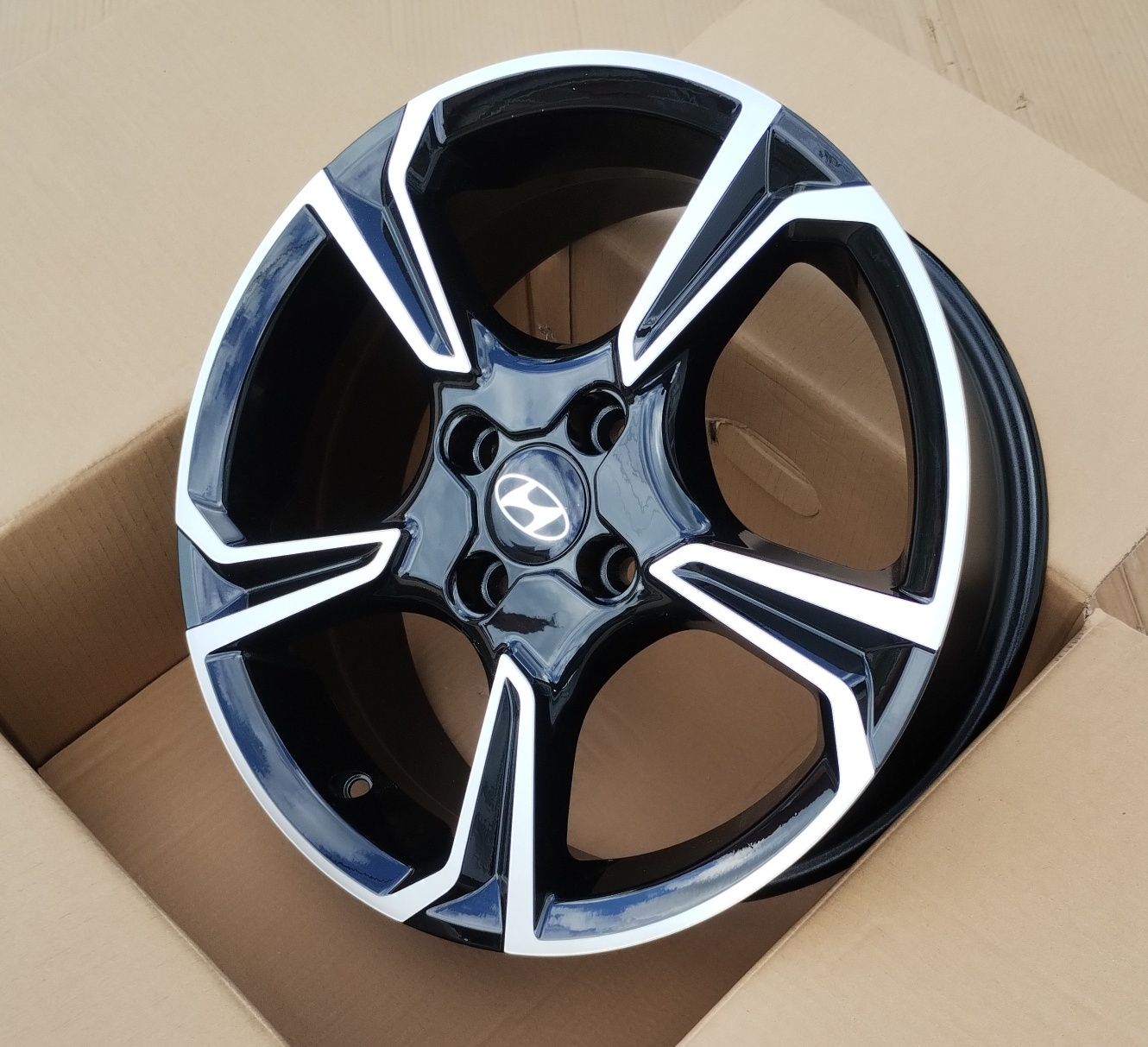 Jante 16 Hyundai i10 i20 Bayon Accent Getz  Noi 4 x 100 R16