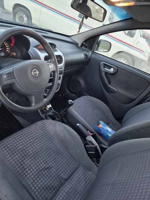 Opel Corsa C 1.0 an 2004