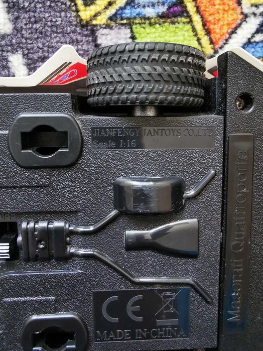 Masina cu telecomanda Maserati 4Channels, 2.4 GHz, 1:16