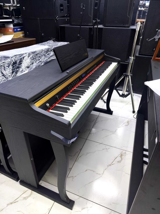 Цифровое пианино piano BLANTH 8888. Pianino