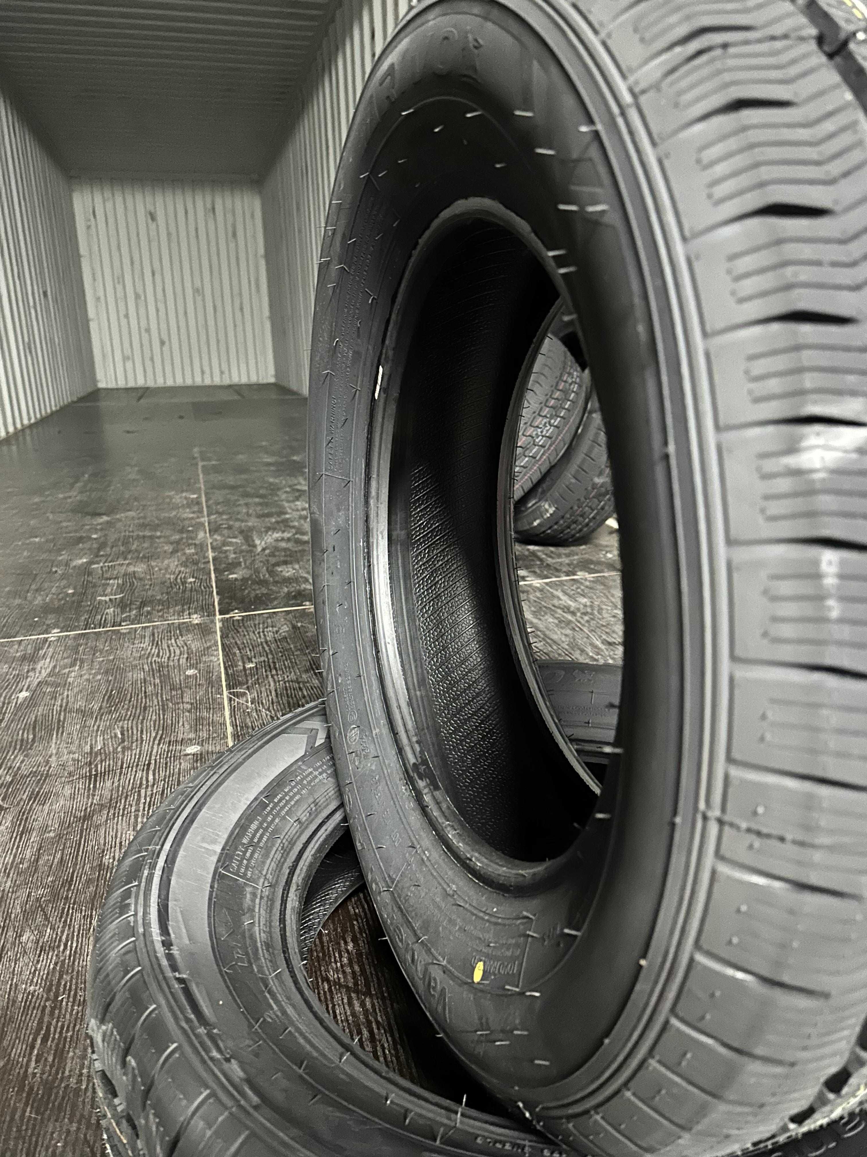 Нови Всесезонни Бусови Гуми Arivo Vanderful A/S 215/65R16C Нов Dot