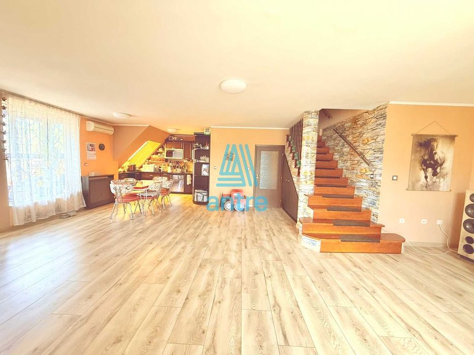 Продава се Тристаен апартамент в София, Витоша - 196 кв.м за 1873 €/кв.м - Снимка #4