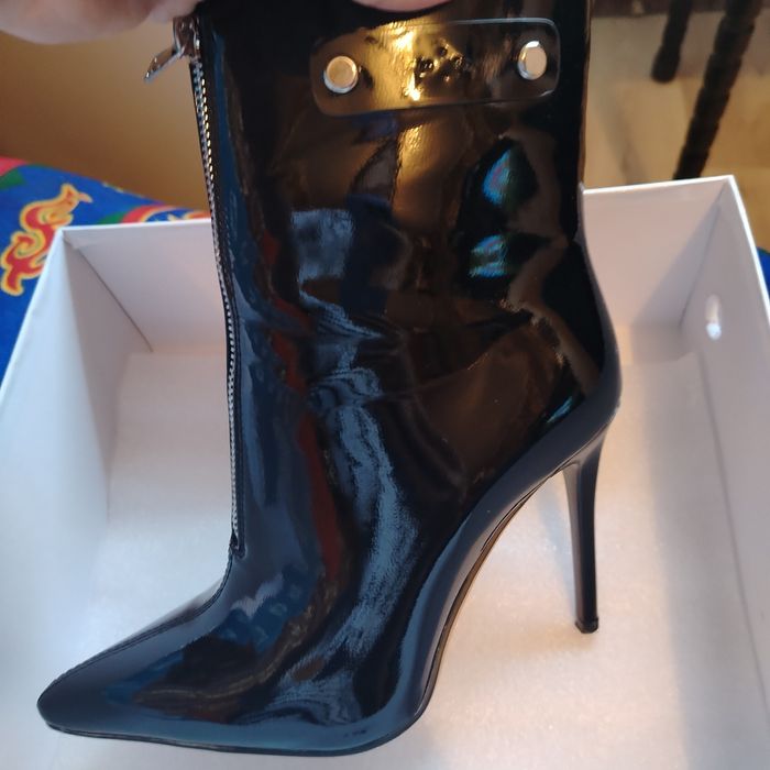 Ботильоны продам