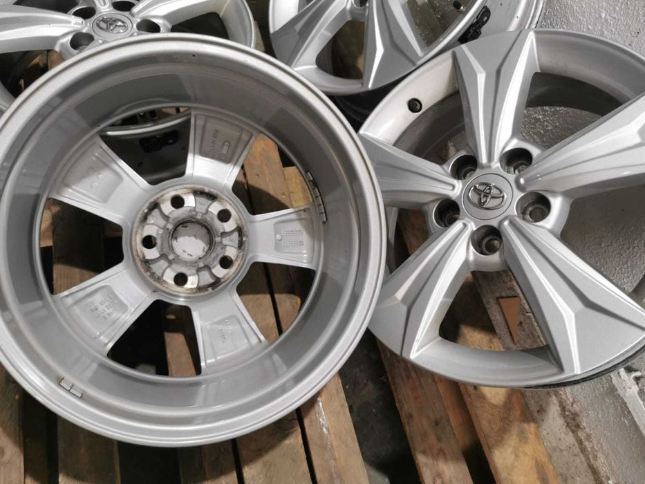 Jante Originale Toyota CHR / Rav 4 . R17