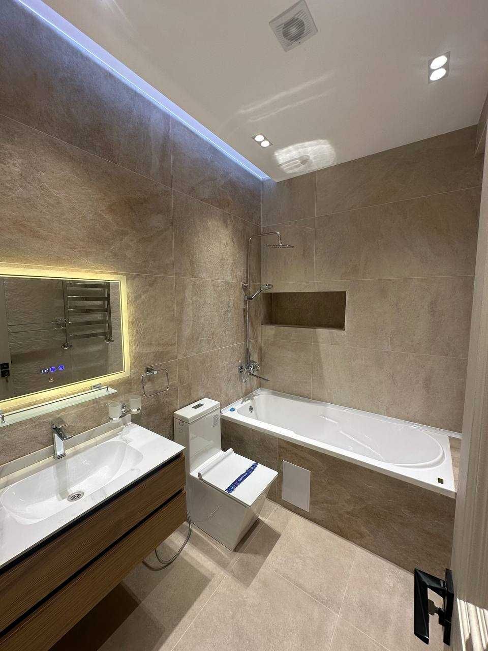 СРОЧНО Euro house 3 комнатная 83м2; 3/7/10 улица Чинабад, ТЦ High Town