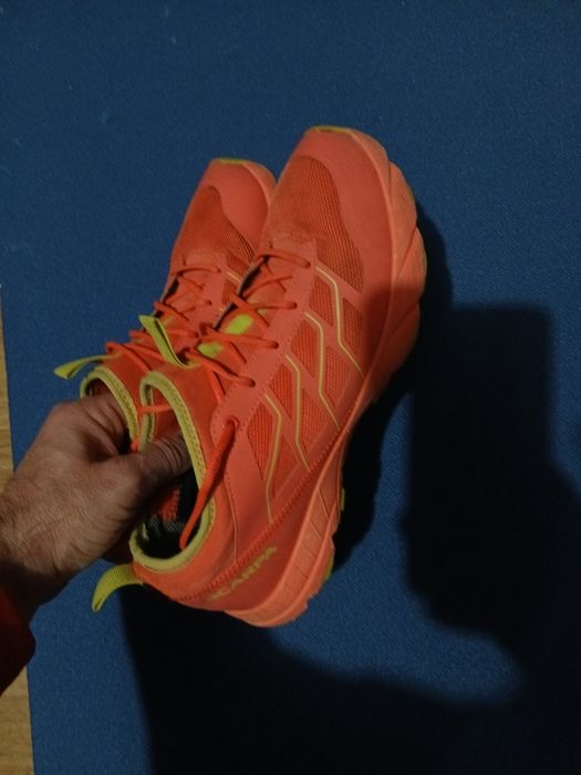 Adidasi Scarpa 40 1/2 Goretex