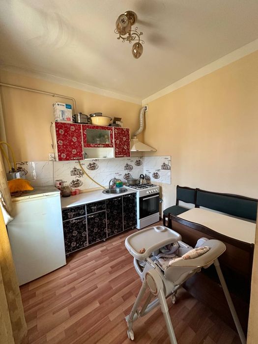 6 A dan 2 xonali uy sotiladi