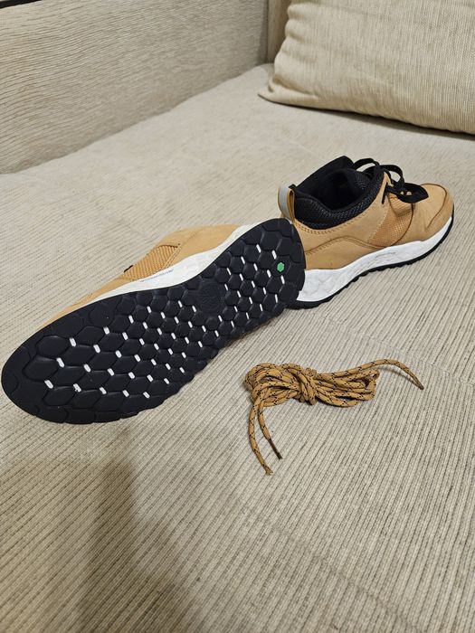 Детски обувки. Timberland - 37 номер. Okaidi - 37 номер.