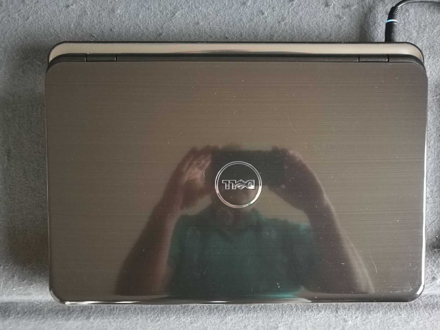 Продавам работещ лаптоп Dell N5010, 15 инча