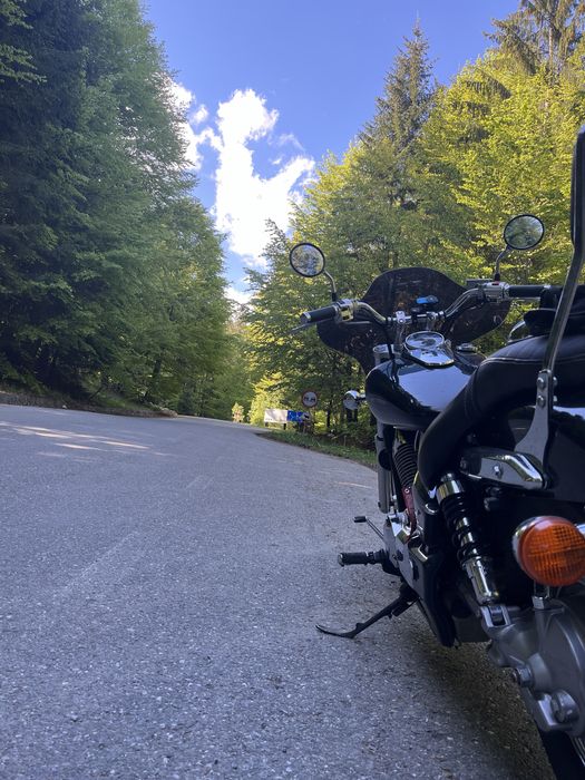 Honda shadow Spirit 750.