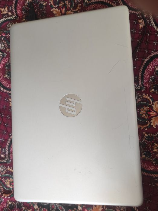 HP core i5 8ga 512 talik programmalarga ofisnoy noutbuk sotiladi