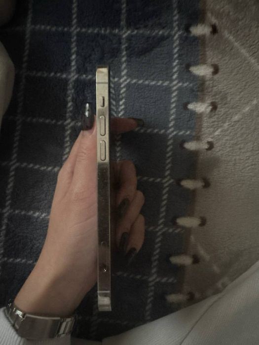 Айфон 12 про, продается срочно !!