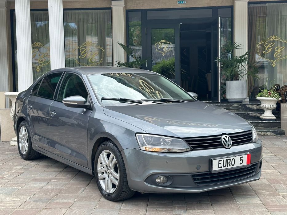 VW jetta 1.6 TDI / euro5 / 2012/ clima / navigatie/ DSG