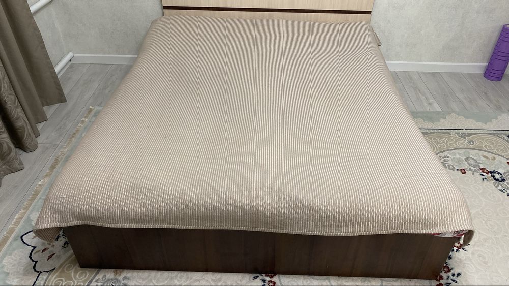 Кровать с комплект