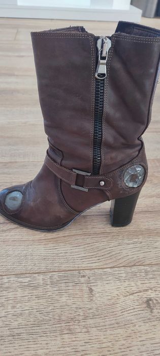 Продавам кожени боти GiAnni