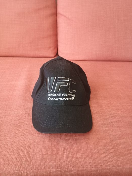 Шапка UFC официален мърчандайзинг