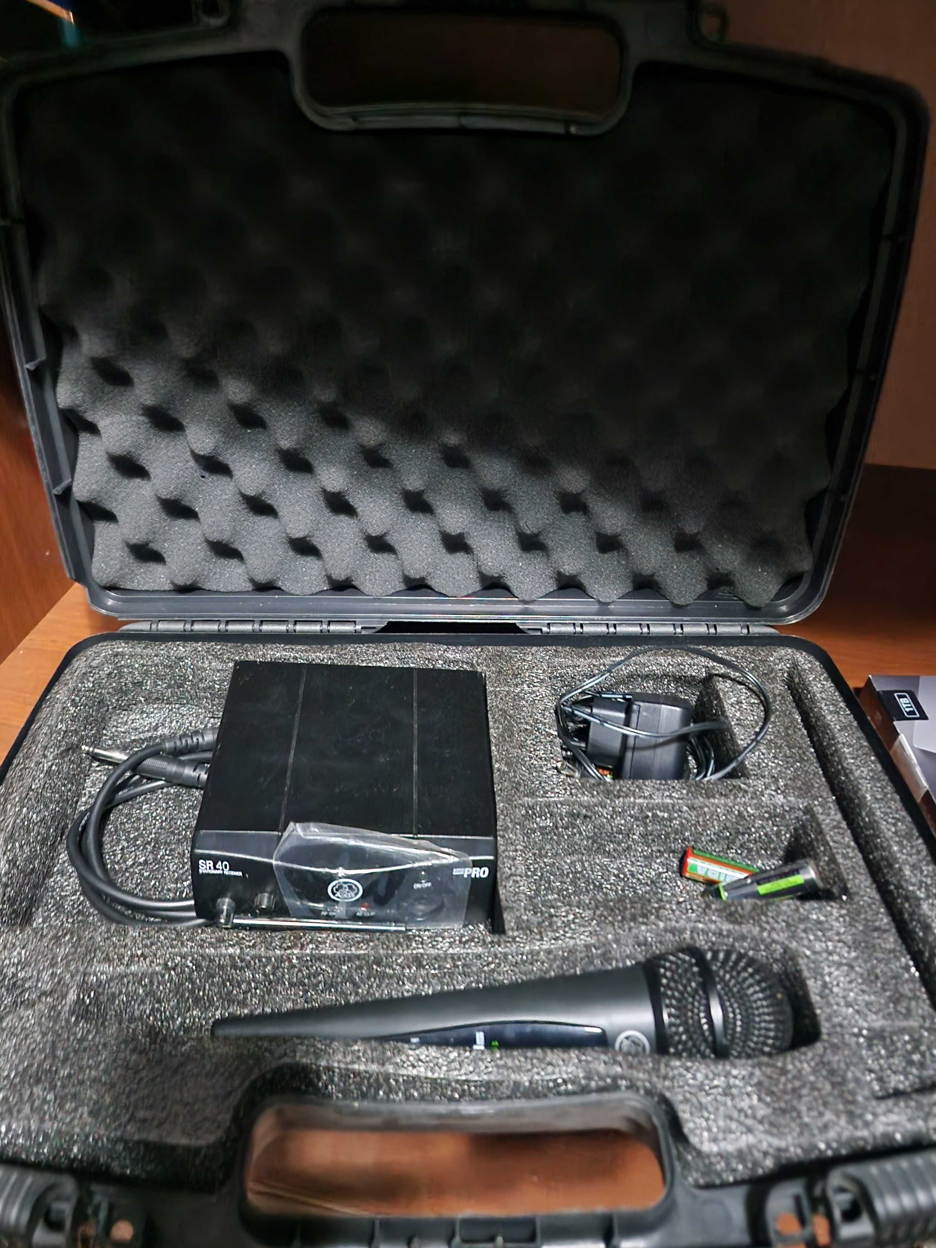 AKG WMS40 MINI Vocal Безжичен микрофон