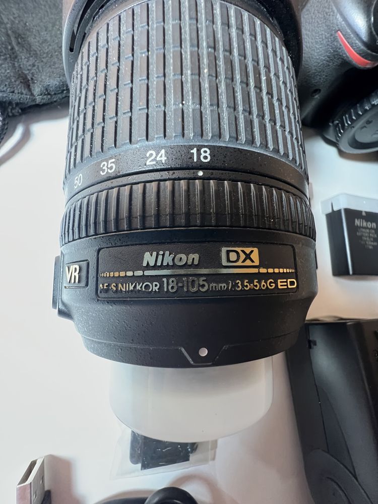 Nikon D5200 plus accesorii