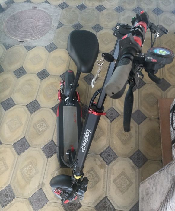 Продаю электросамокат kugoo m4 pro