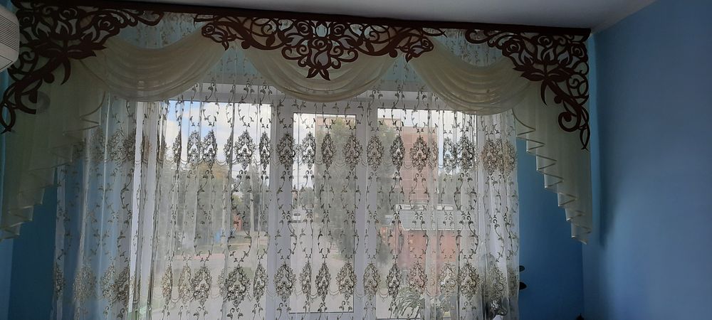 Продам ламбрикен в идеальном состоянии